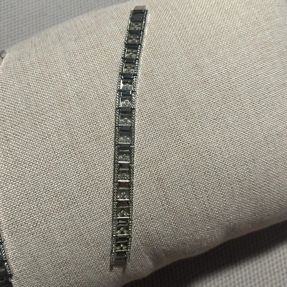 Vintage Victoria Wieck CZ Floating Matching Watch and Bracelet - Picture 4 of 7